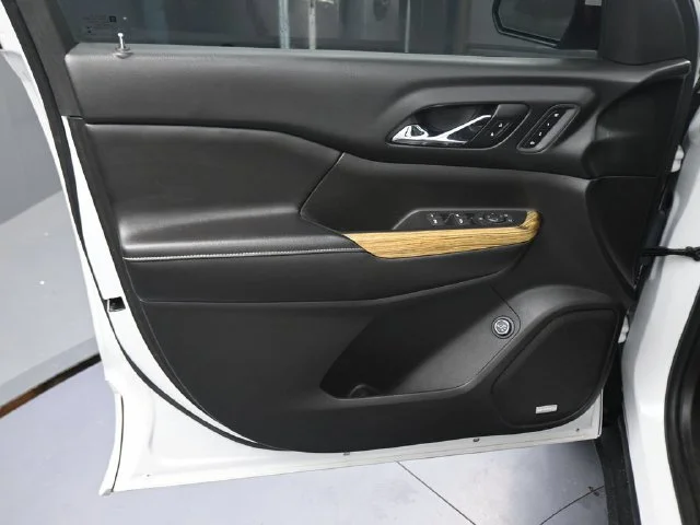 Used 2018 White GMC Denali image 20
