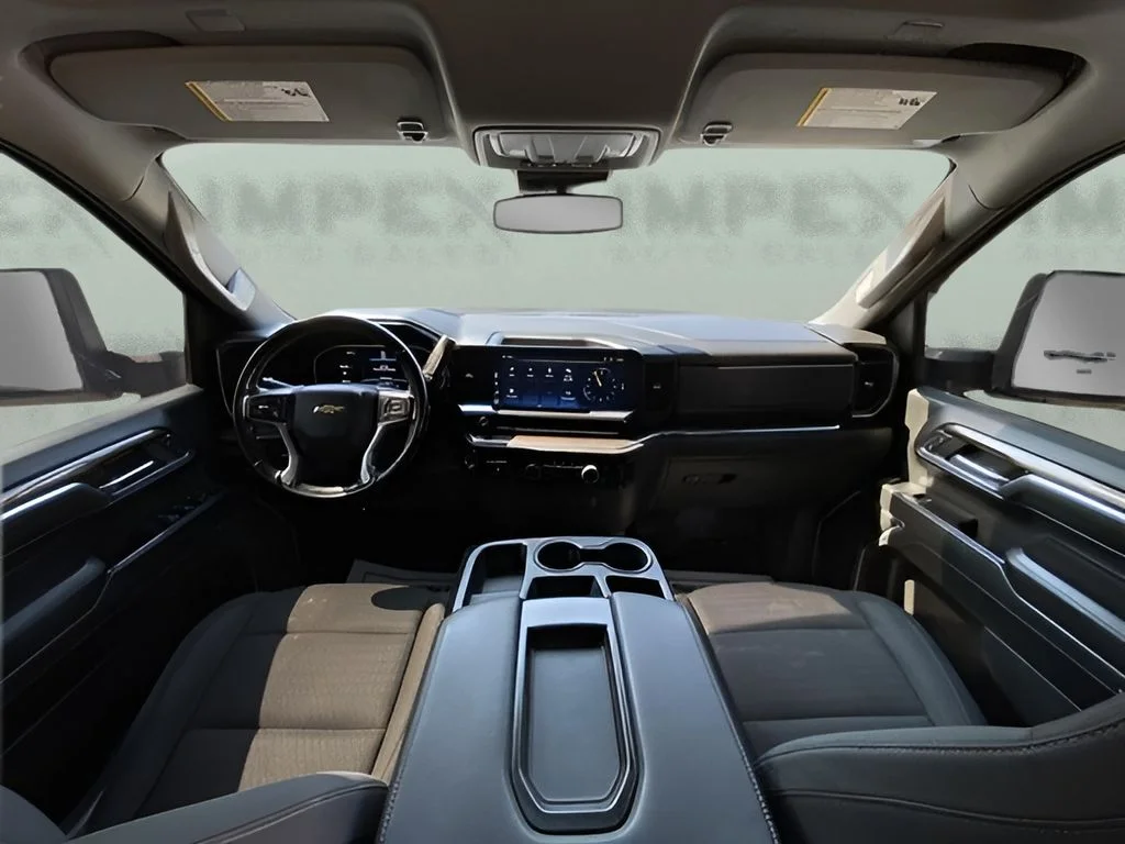 Used 2024 White Chevrolet LT image 26