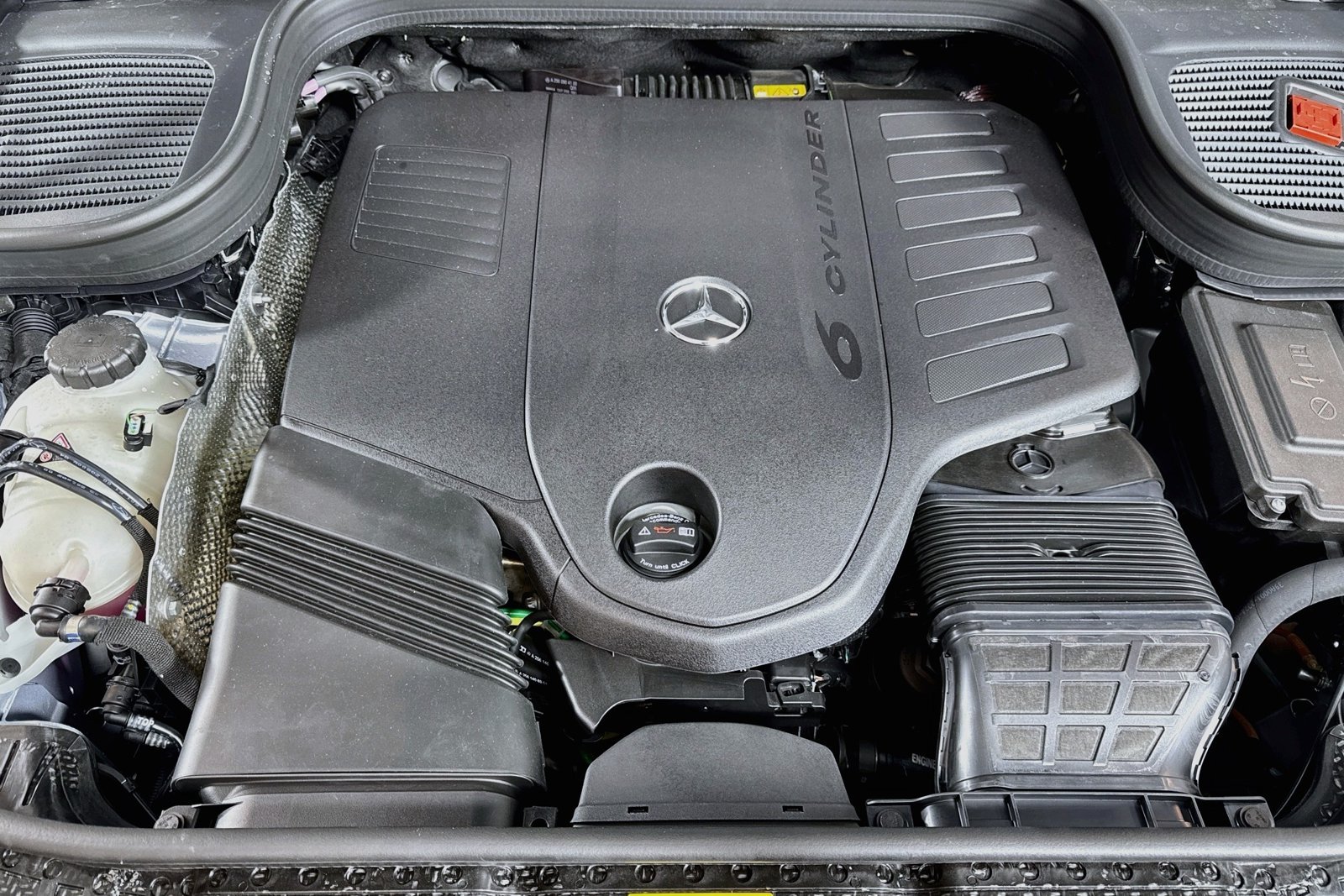 New 2027 Cirrus Silver Metallic Mercedes-Benz GLS 450 image 29