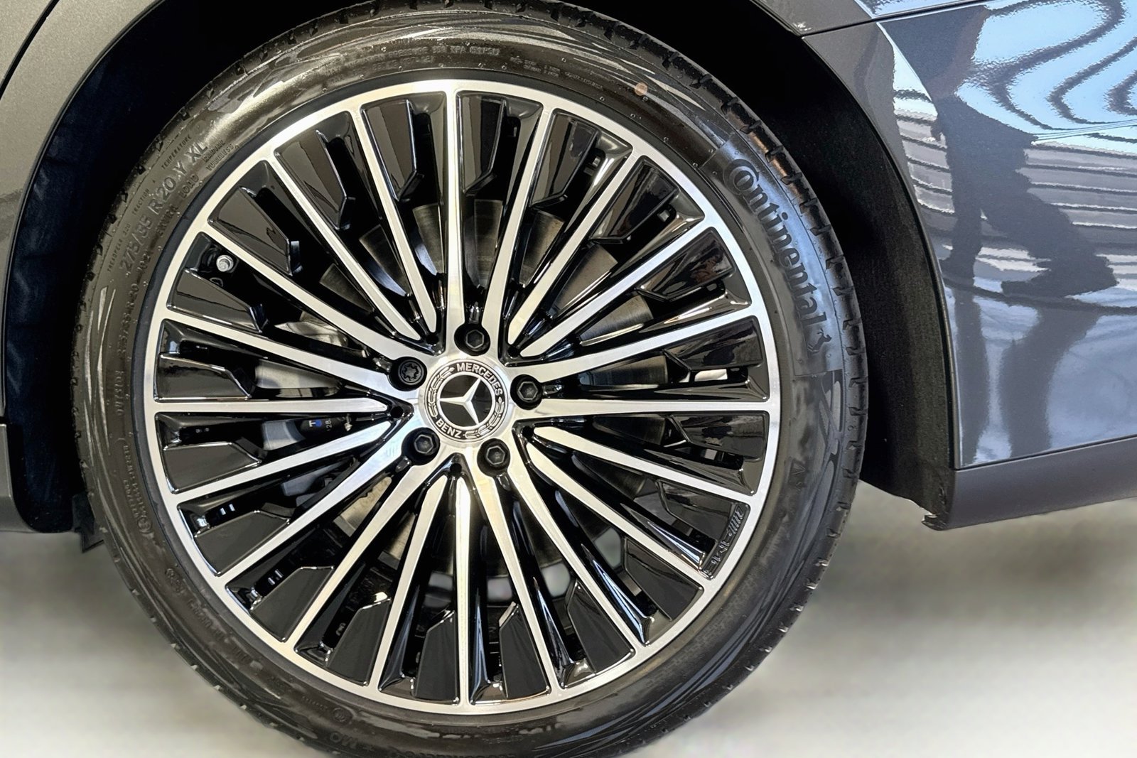 New 2027 Graphite Grey Metallic Mercedes-Benz E 450 image 29