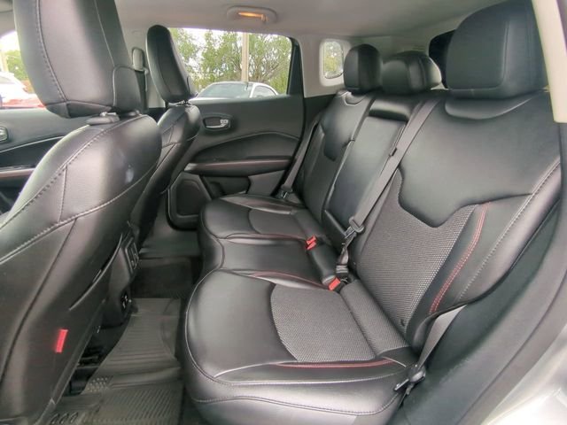 Used 2020 Silver Jeep Trailhawk image 15