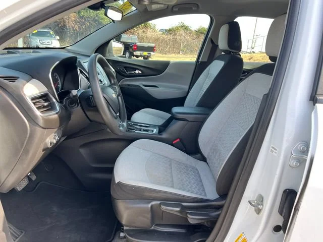 Used 2022 Summit White Chevrolet LS image 15