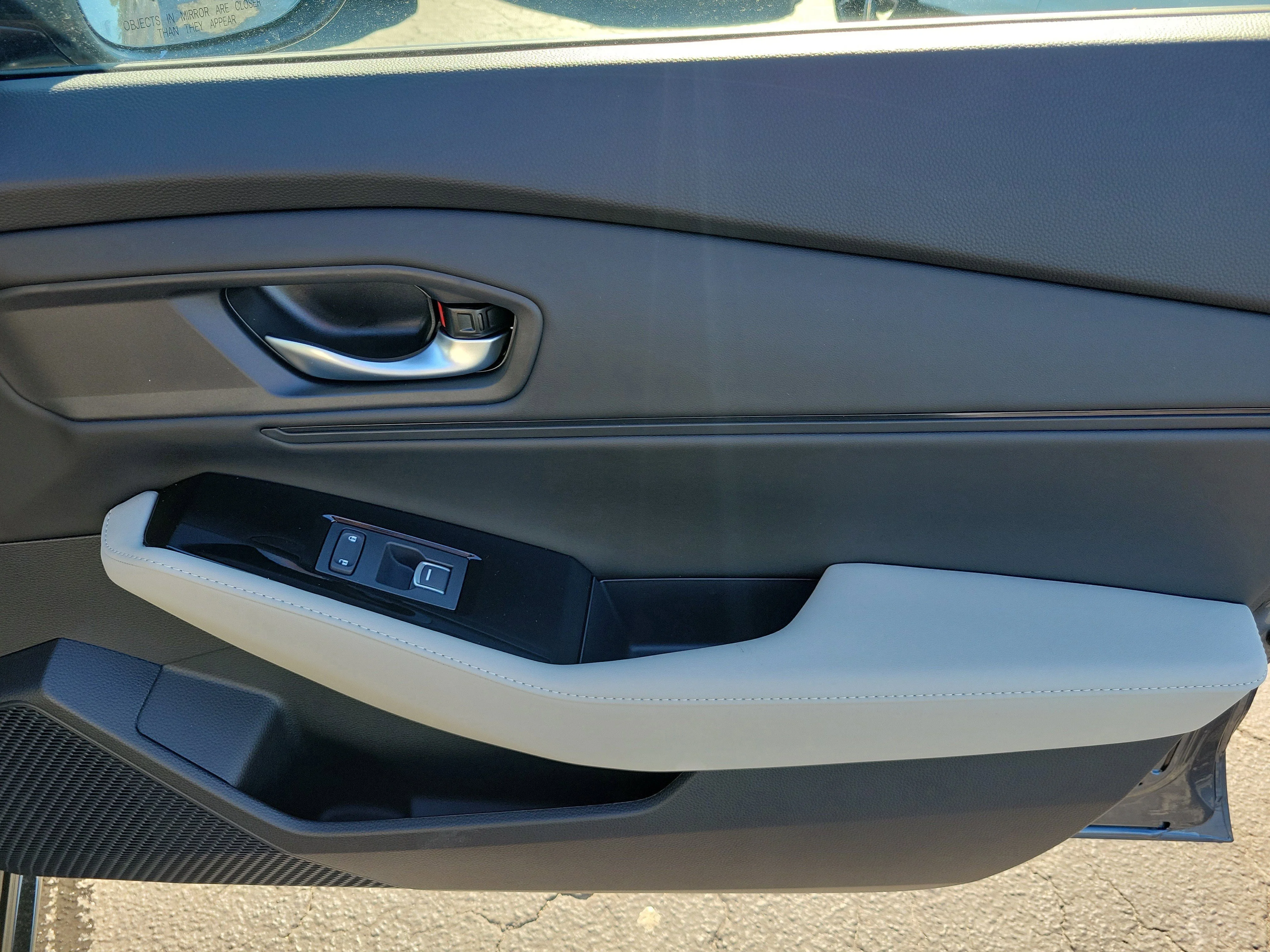 New 2026 Platinum White Pearl Honda Touring image 17