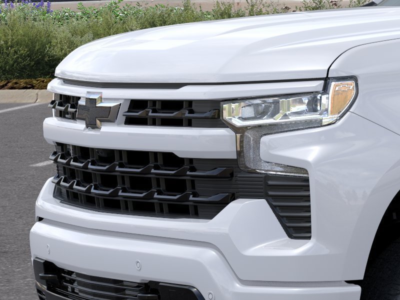 New 2026 Summit White Chevrolet RST image 14