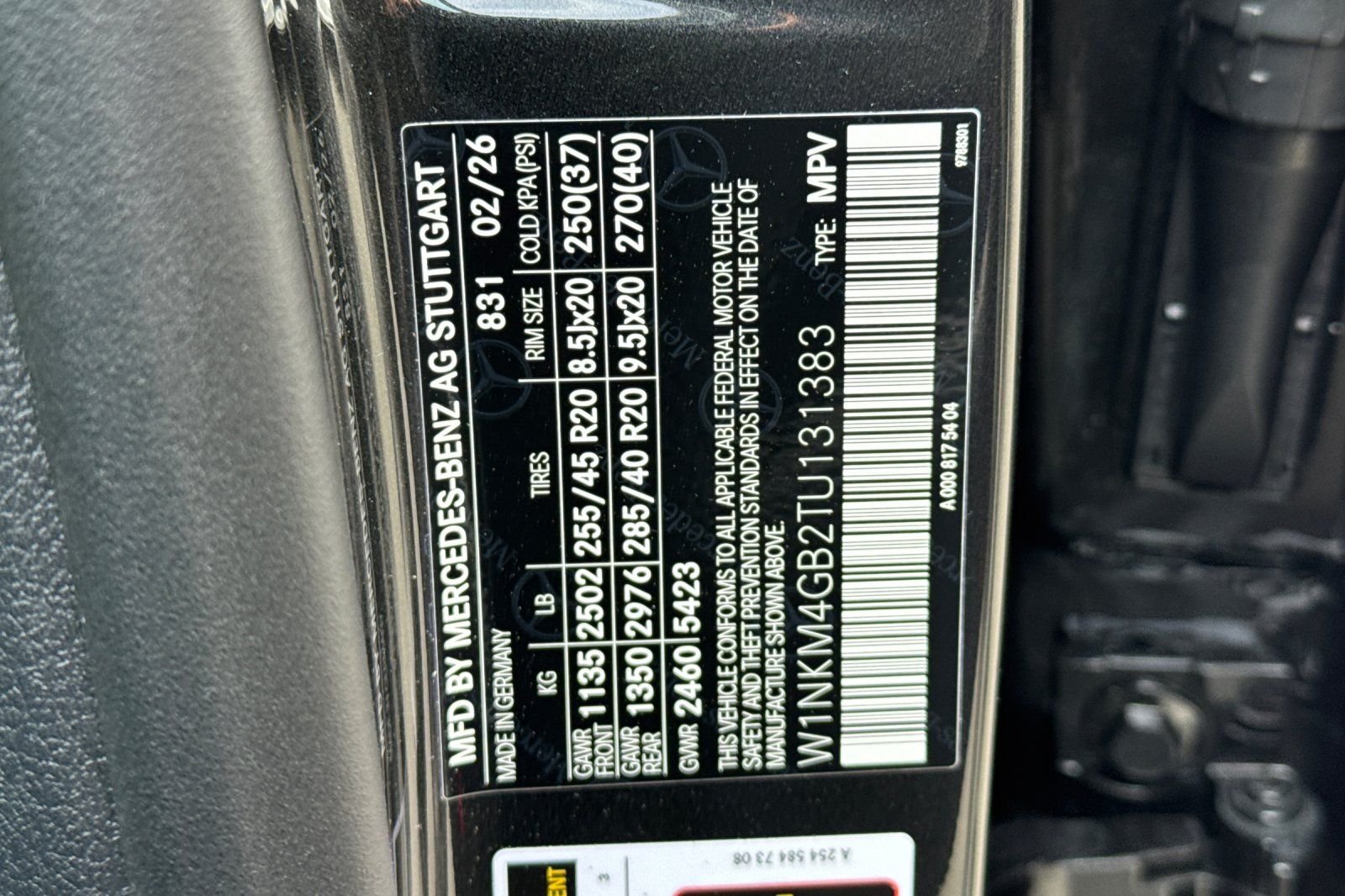 New 2026 Graphite Grey Metallic Mercedes-Benz GLC 300 image 39