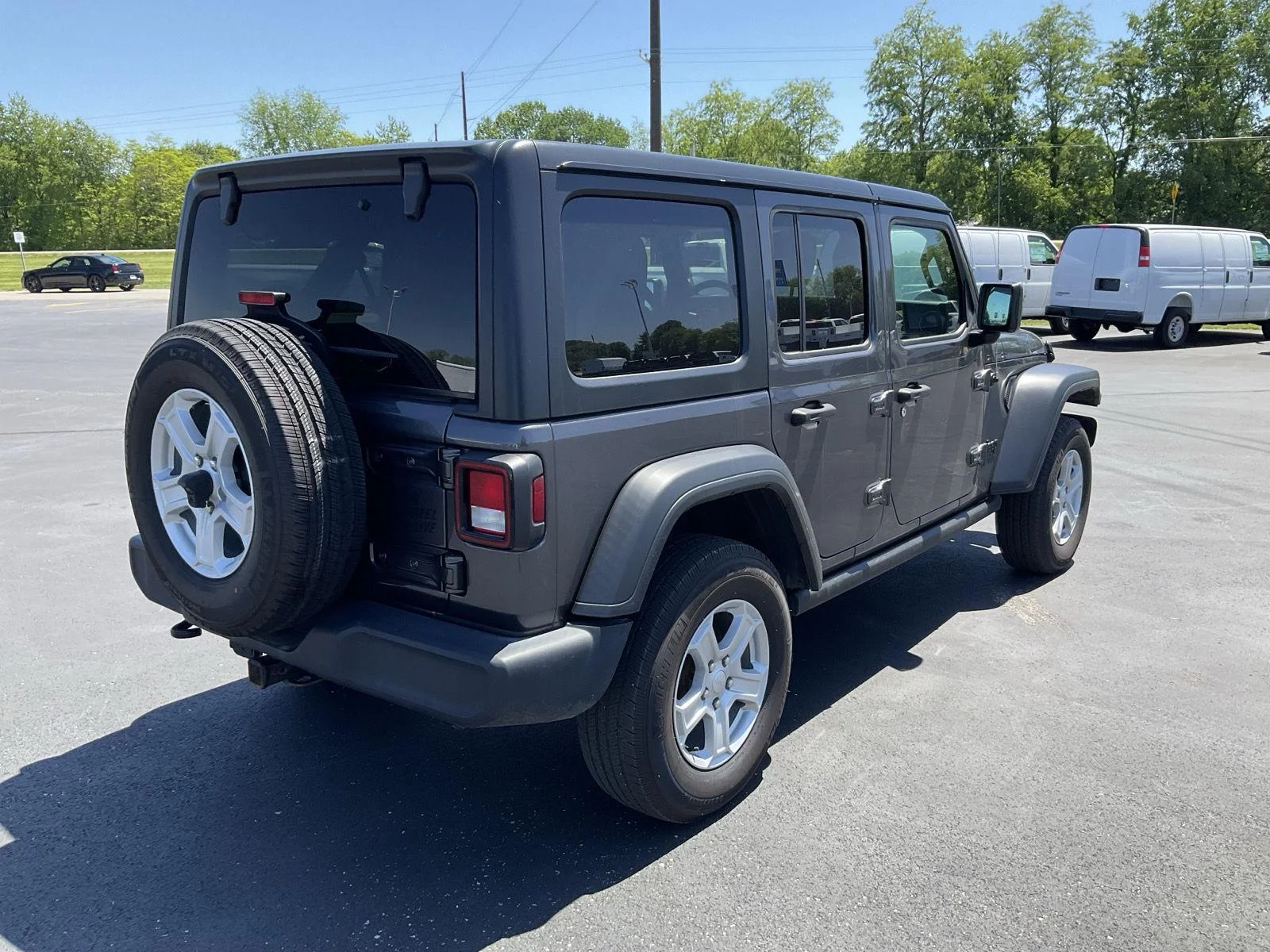 Used 2021 Gray Jeep Unlimited Willys image 17