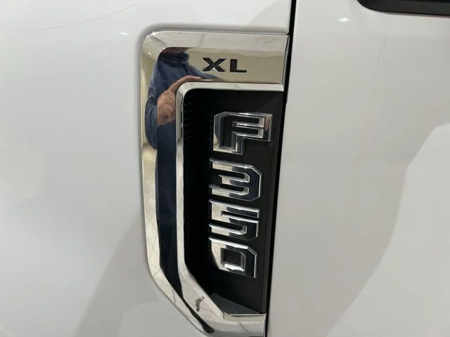Used 2022 Oxford White Ford XL image 25