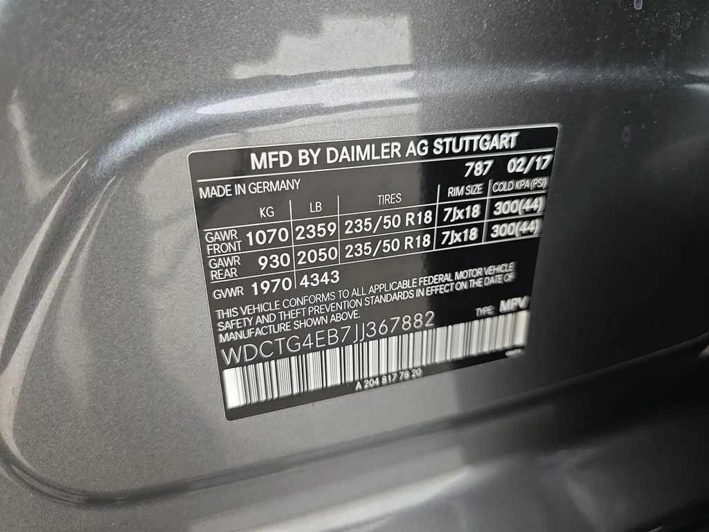 Used 2018 Gray Metallic Mercedes-Benz GLA 250 image 33