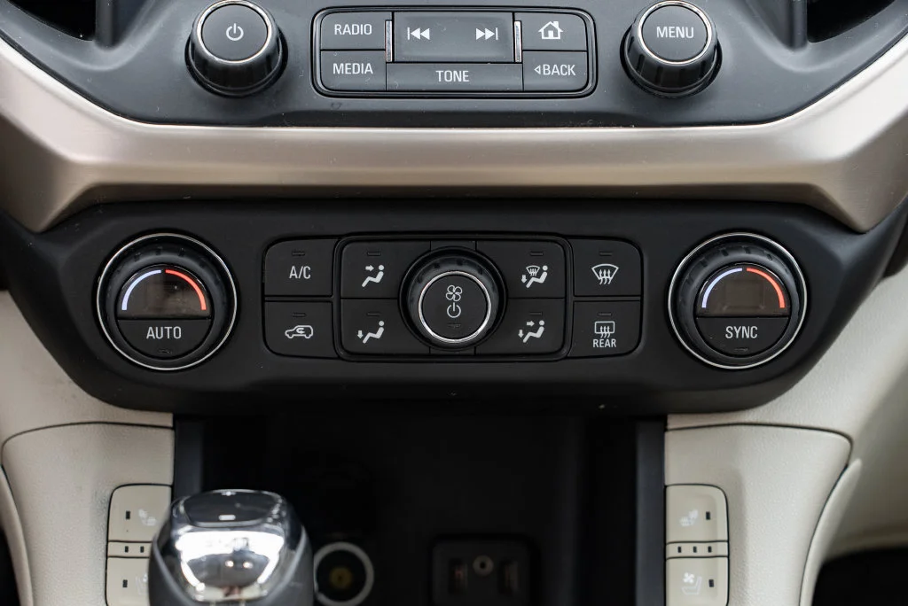 Used 2017 MINERAL METALLIC GMC Denali image 13