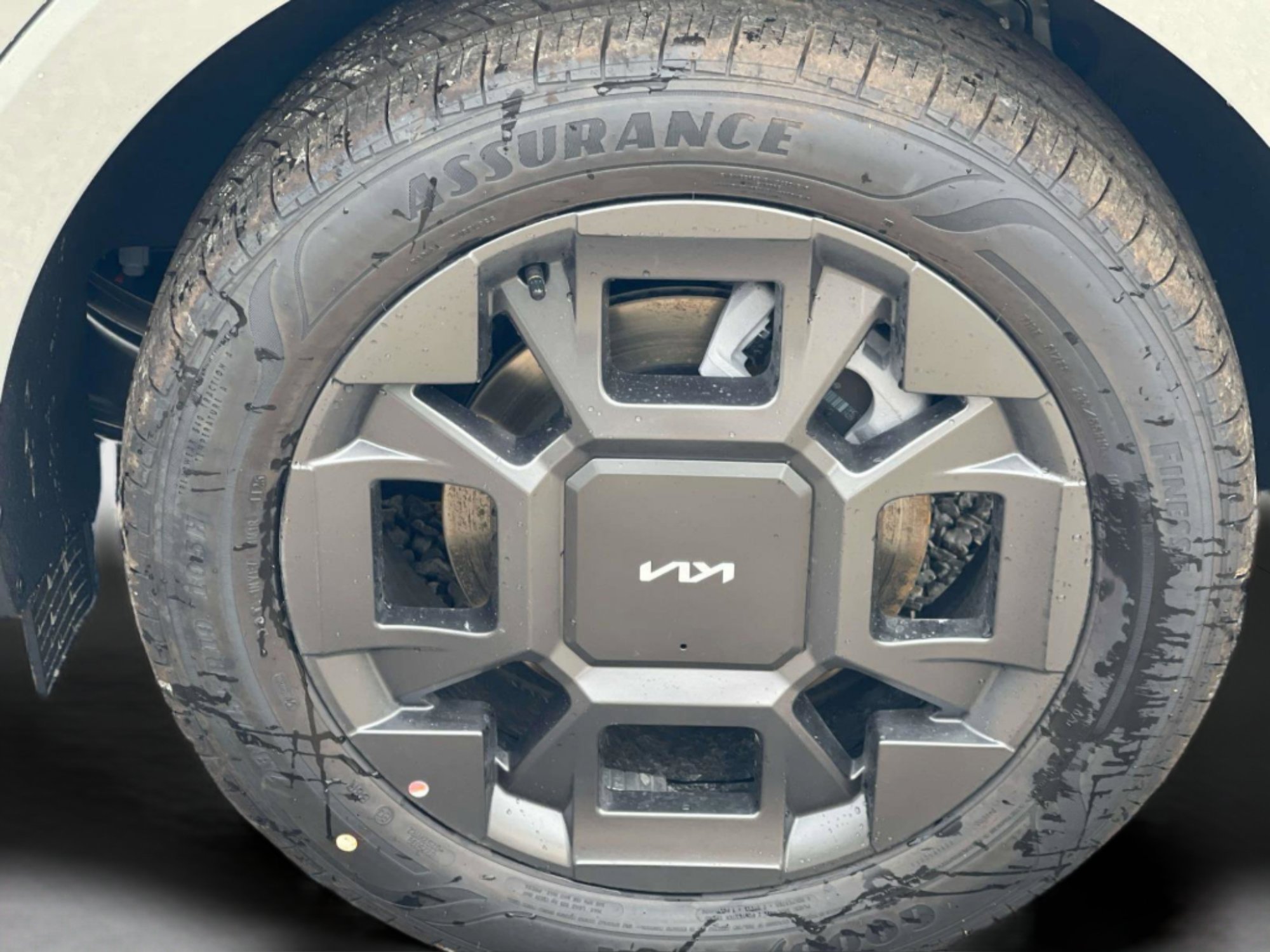 New 2026 Ivory Silver Kia EX image 11
