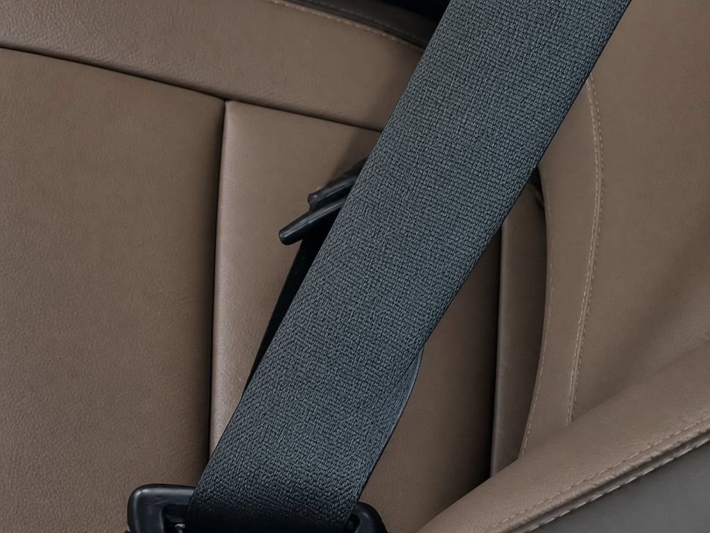 New 2027 Bronze Fire Metallic Tinted Clearcoat Ford MAX King Ranch® image 18