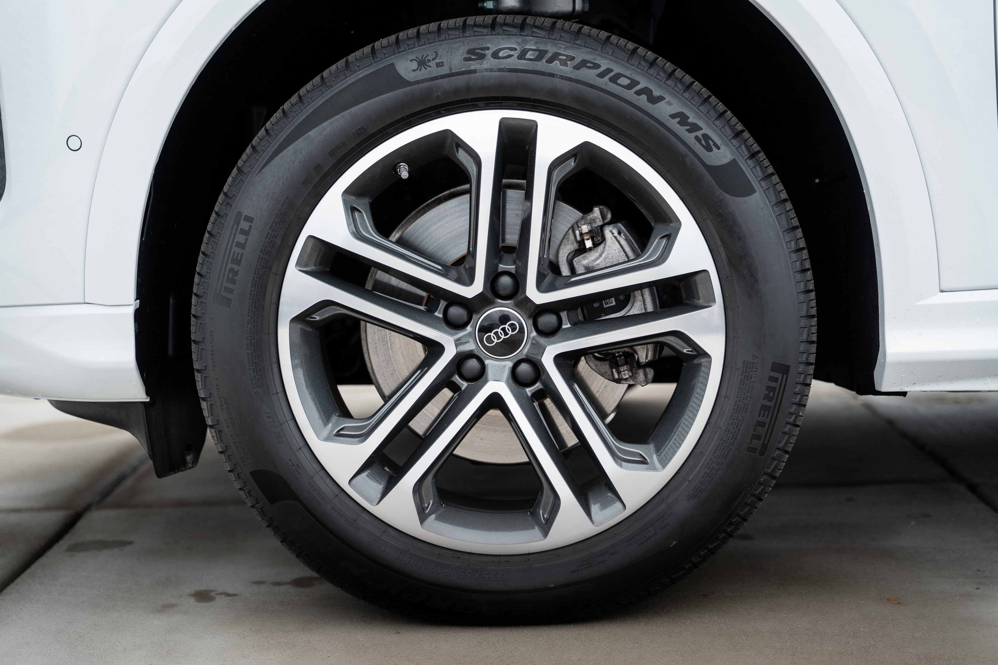 2025 Audi Q5 Premium - Photo 17