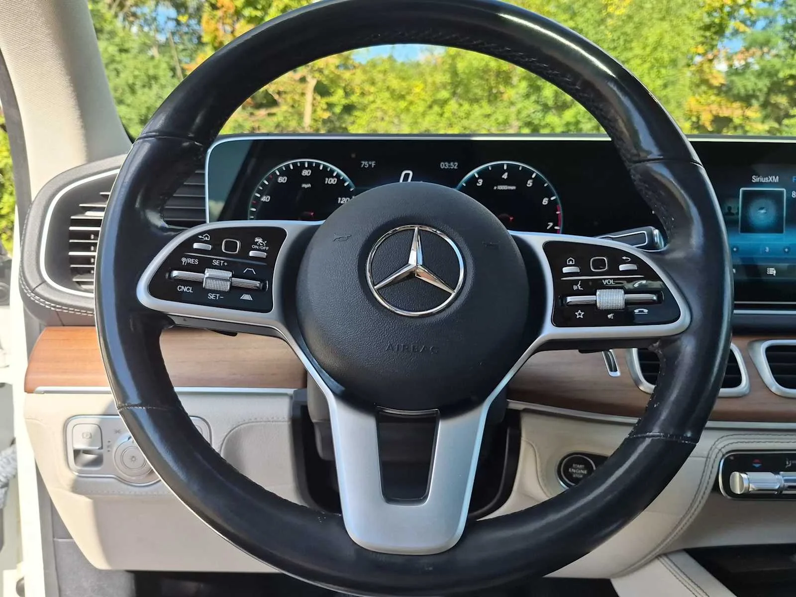 Used 2021 Polar White Mercedes-Benz GLE 450 image 24