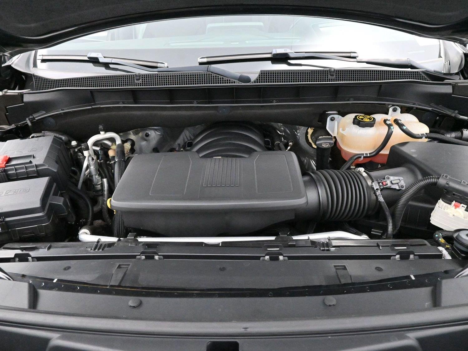 Used 2022 Black Chevrolet High Country image 40