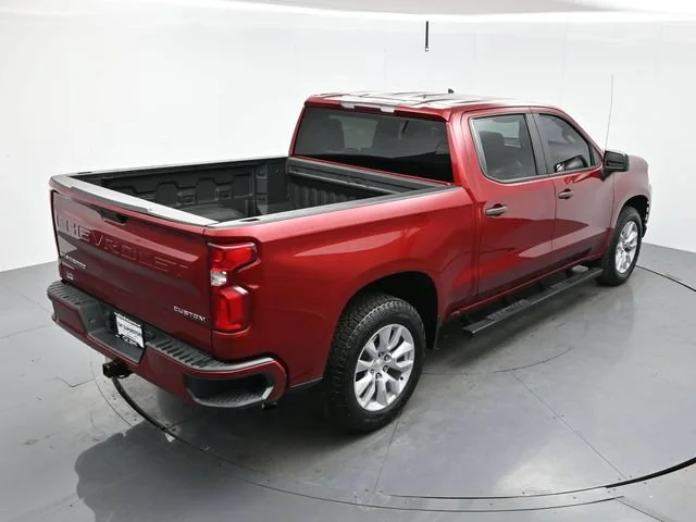Used 2021 CHERRY RED TINTCOAT Chevrolet Custom image 33