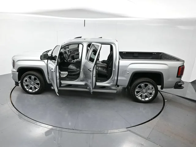 Used 2018 QUICKSILVER METALLIC GMC Denali image 39