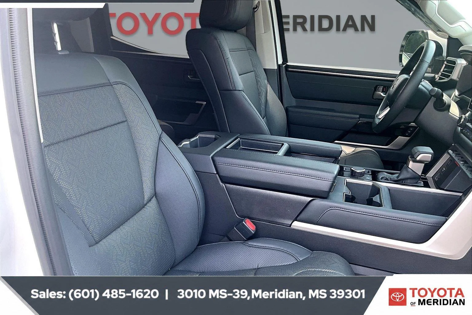 Used 2024 Ice Cap Toyota Limited Hybrid image 6