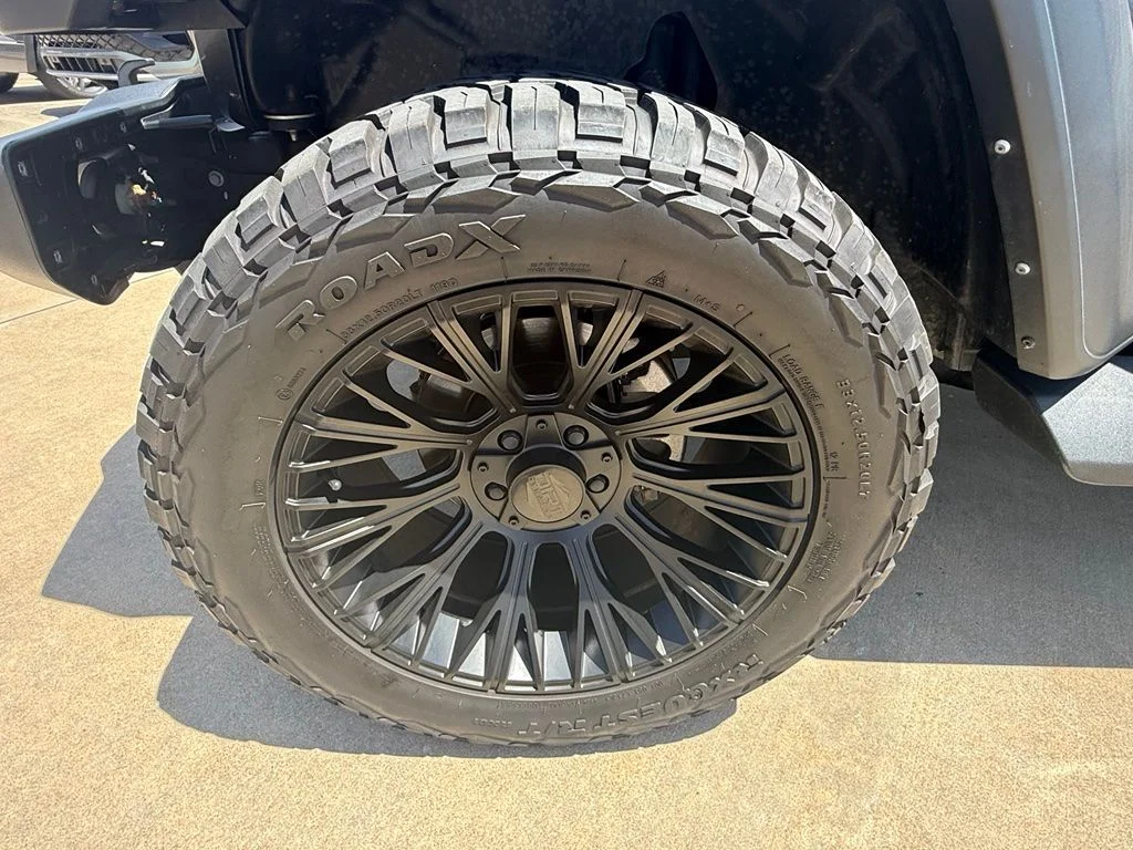 Used 2022 Granite Crystal Metallic Clearcoat Jeep Unlimited Sport Altitude image 9