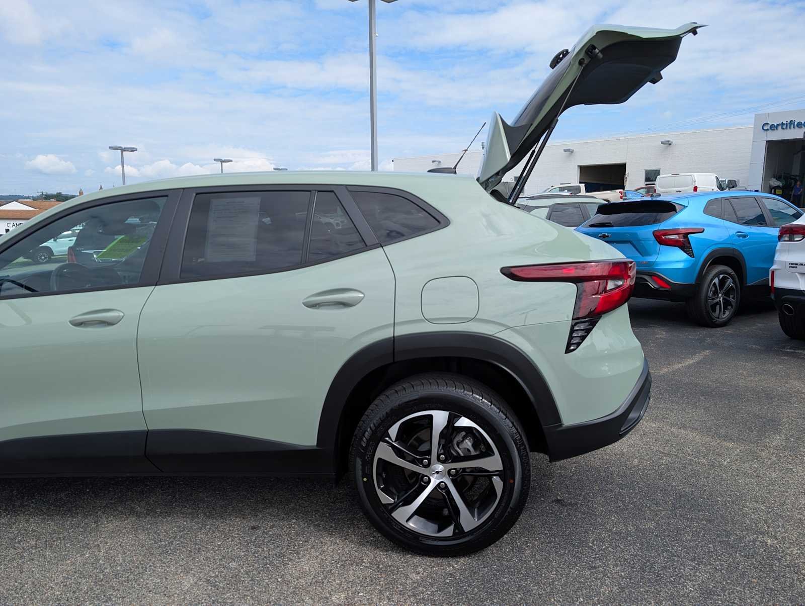 Certified Used 2024 Cacti Green Chevrolet 1RS image 11