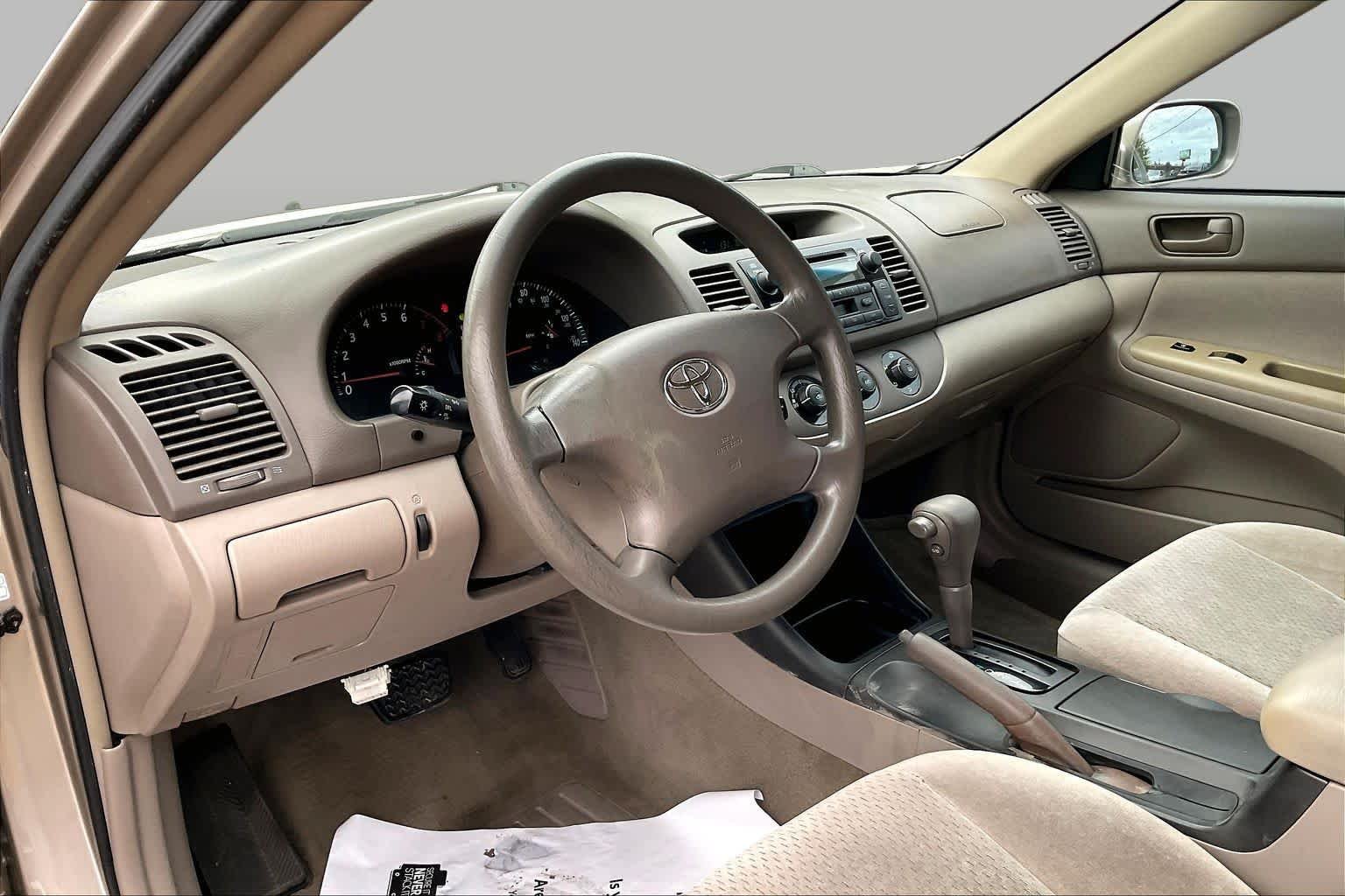 Used 2003 Desert Sand Mica Toyota LE image 16