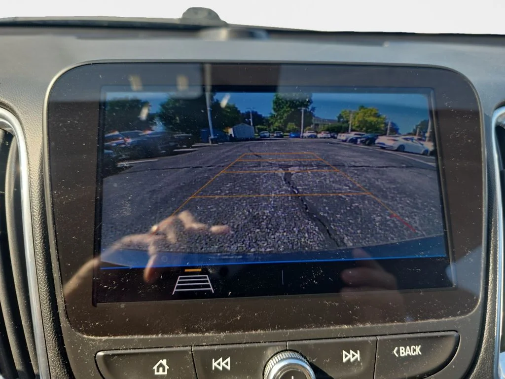 Used 2020 Gray Chevrolet LT image 16