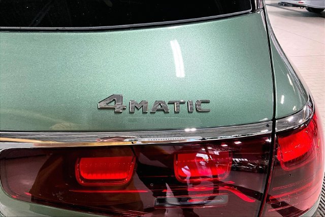 New 2026 MANUFAKTUR Ireland Mid Green Metallic Mercedes-Benz GLS 450 image 58