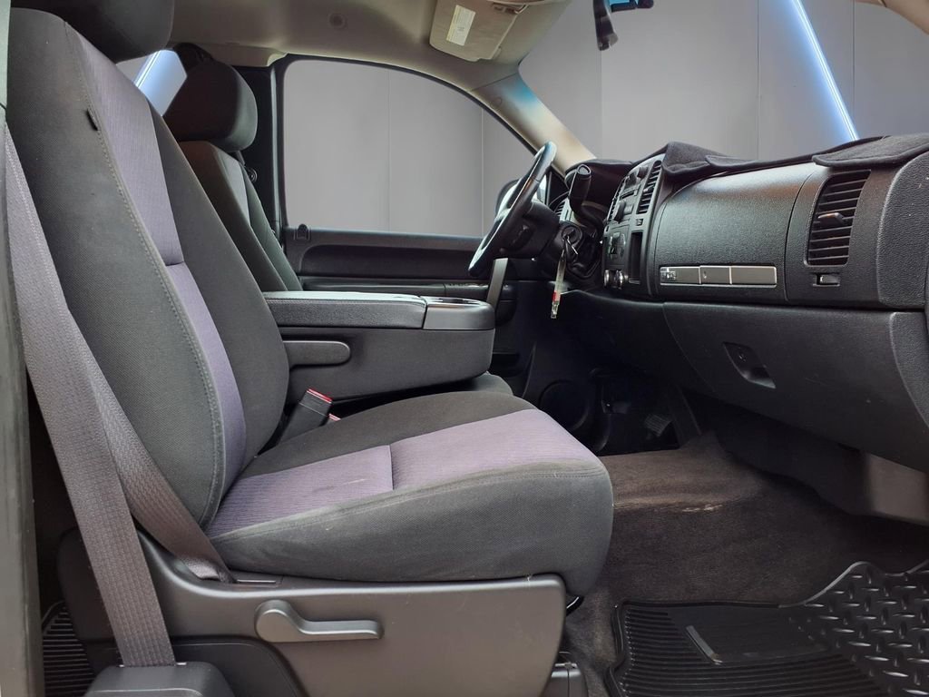 Used 2012 SILVER ICE METALLIC Chevrolet LT image 14