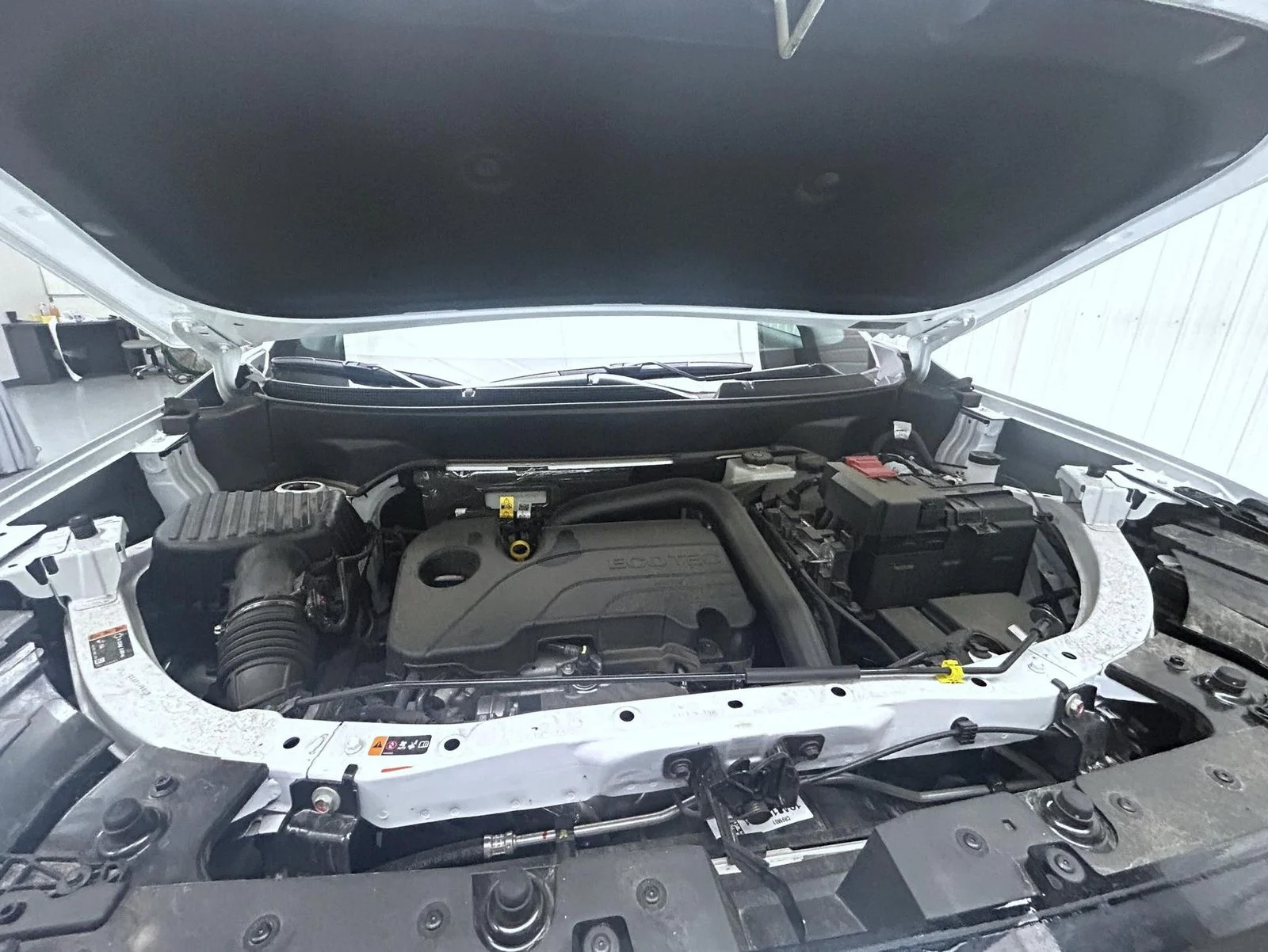Used 2026 White GMC Elevation image 24