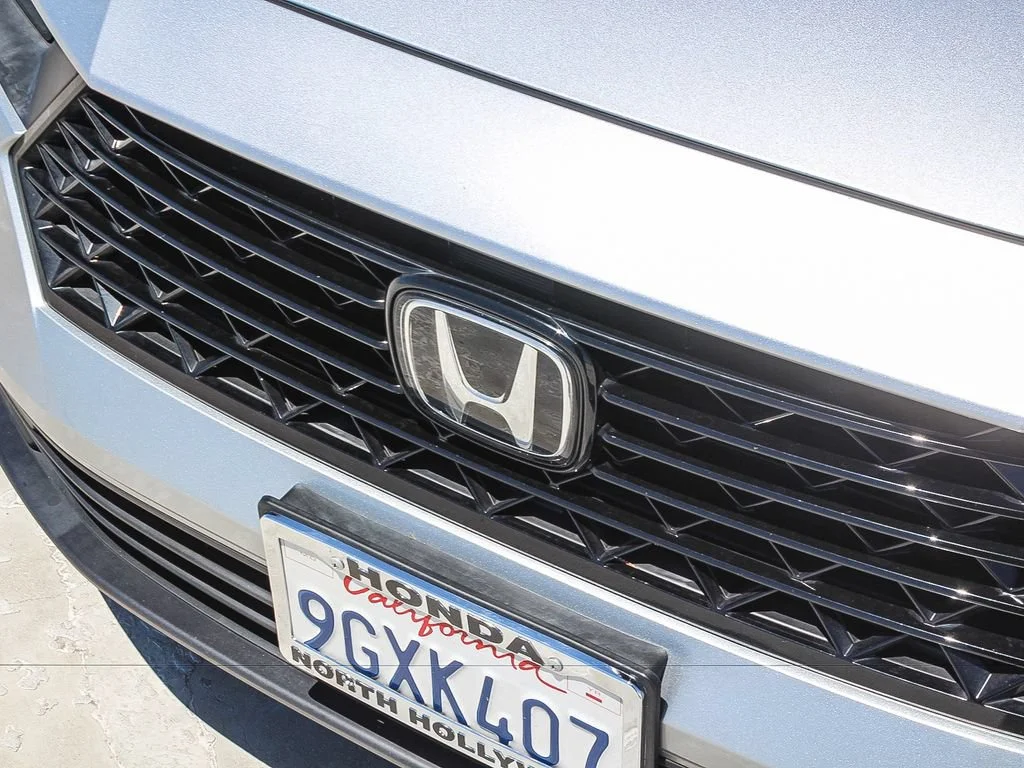 Certified Used 2023 Lunar Silver Metallic Honda LX image 40