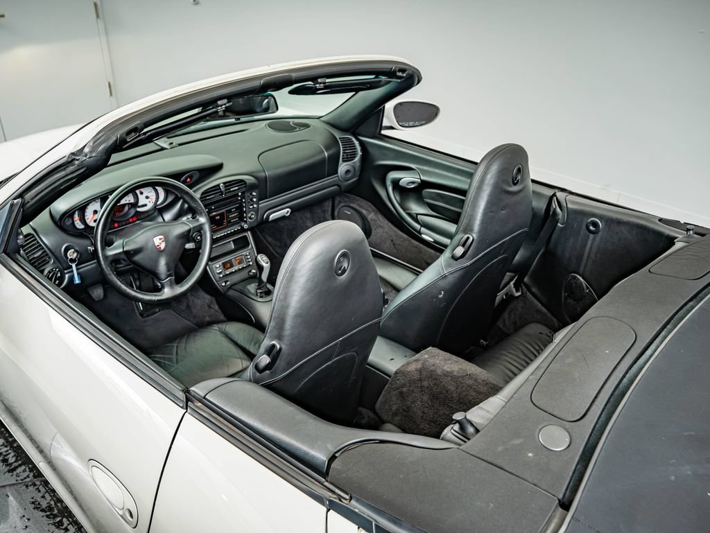 Used 2003 Carrara White Porsche Carrera image 25