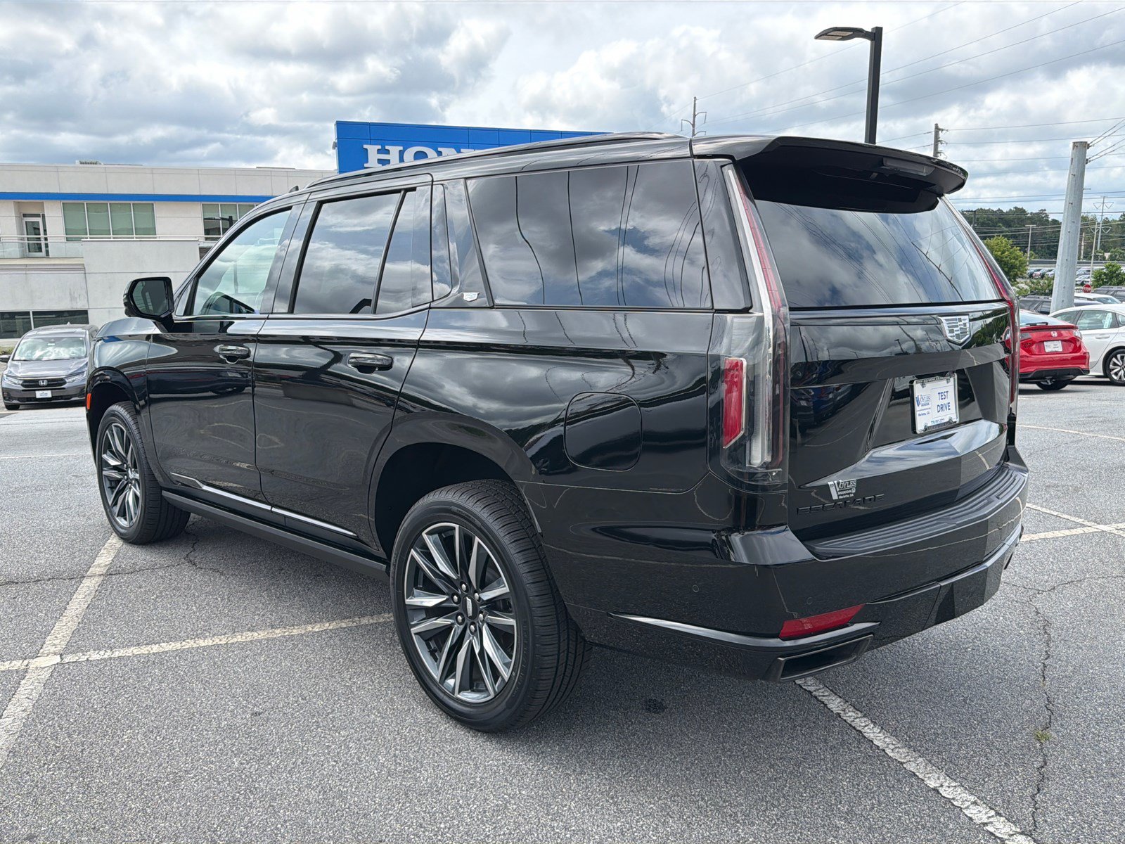 Used 2021 Black Raven Cadillac Sport image 7