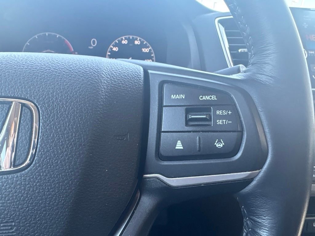 Certified Used 2024 Platinum White Pearl Honda RTL image 17