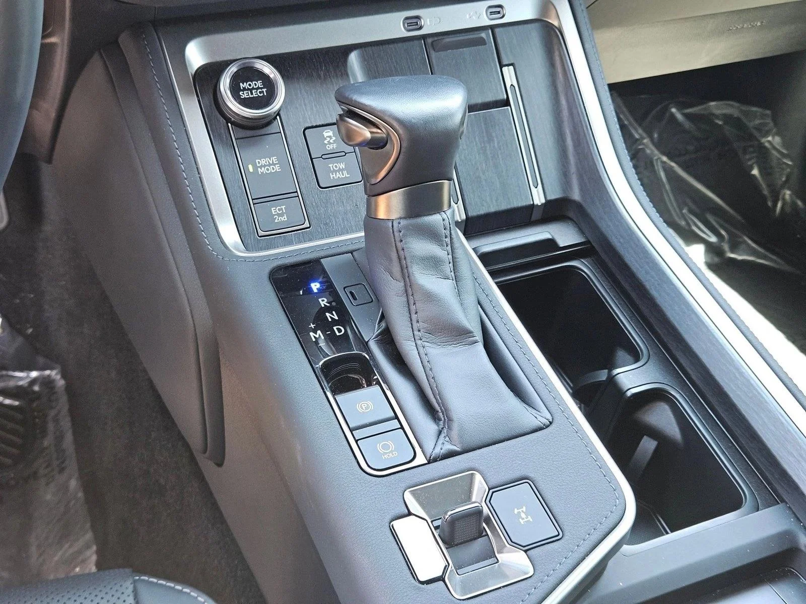 2024 Lexus GX Premium - Photo 14
