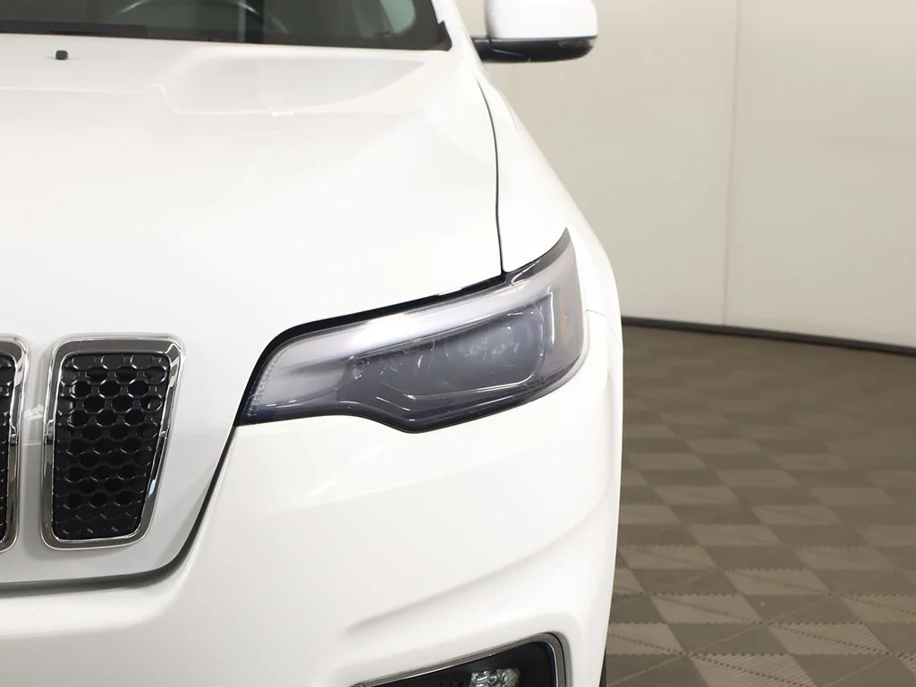 Used 2019 White Jeep Limited image 14
