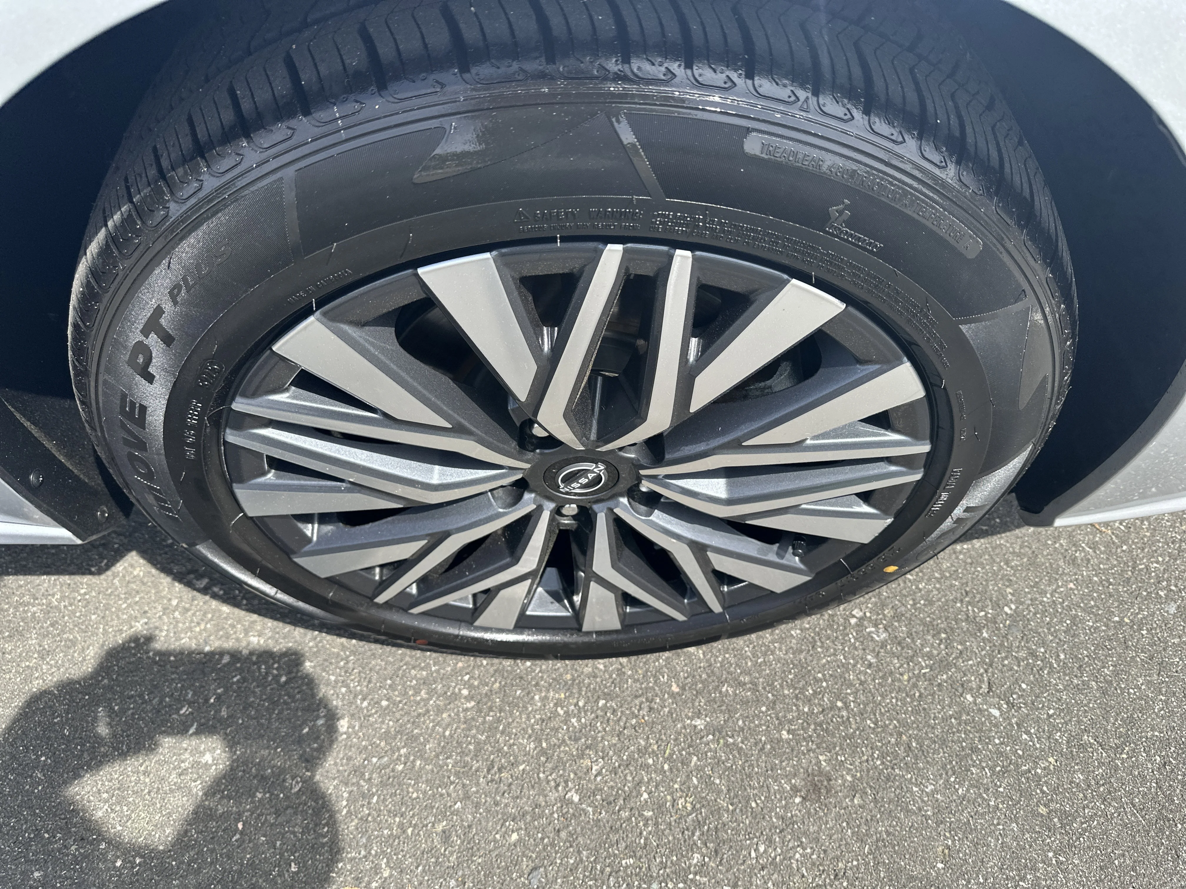 2024 Nissan Altima SV - Photo 29