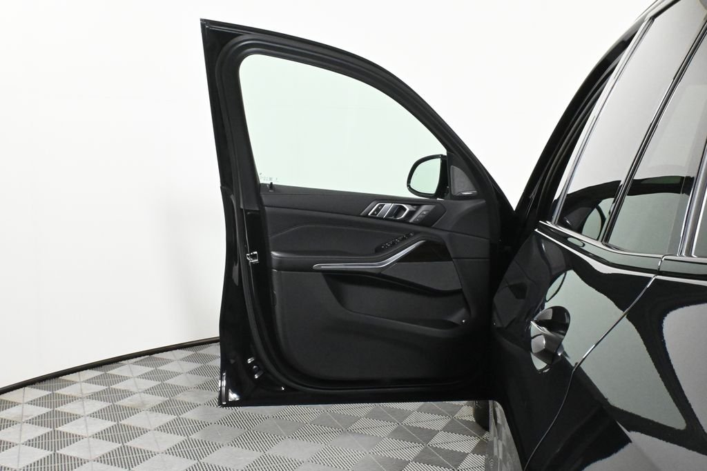 Used 2026 Black BMW xDrive50e image 30