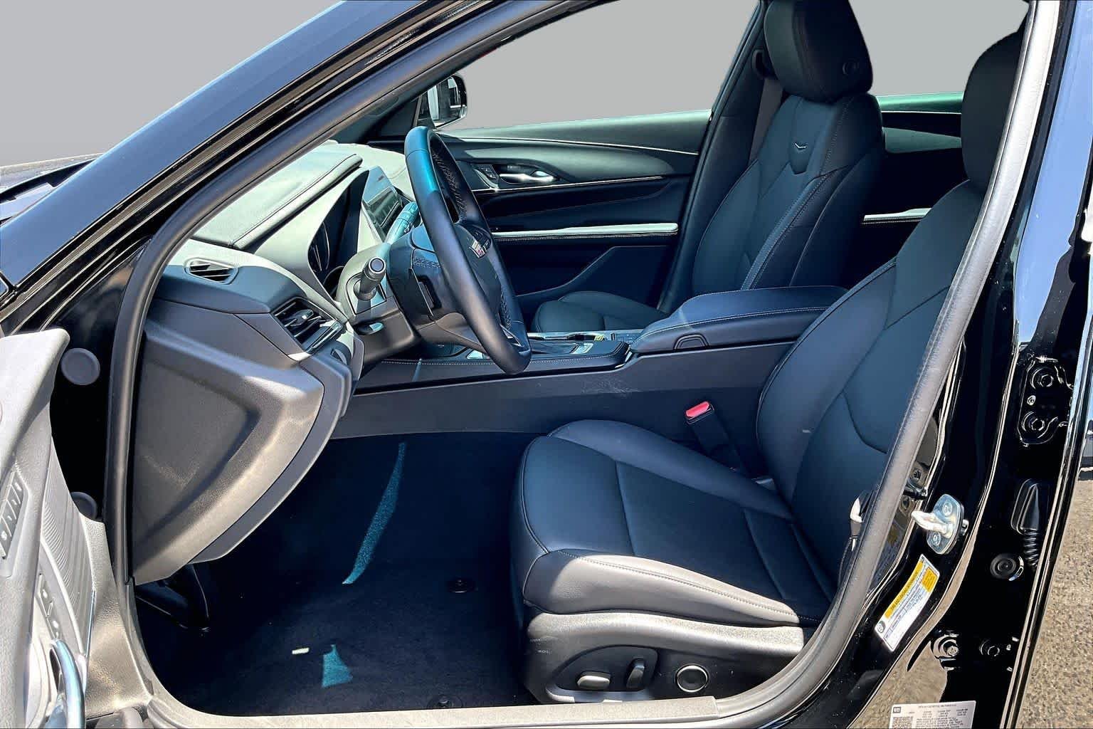 Pre-Owned 2025 Cadillac CT4 Premium Luxury