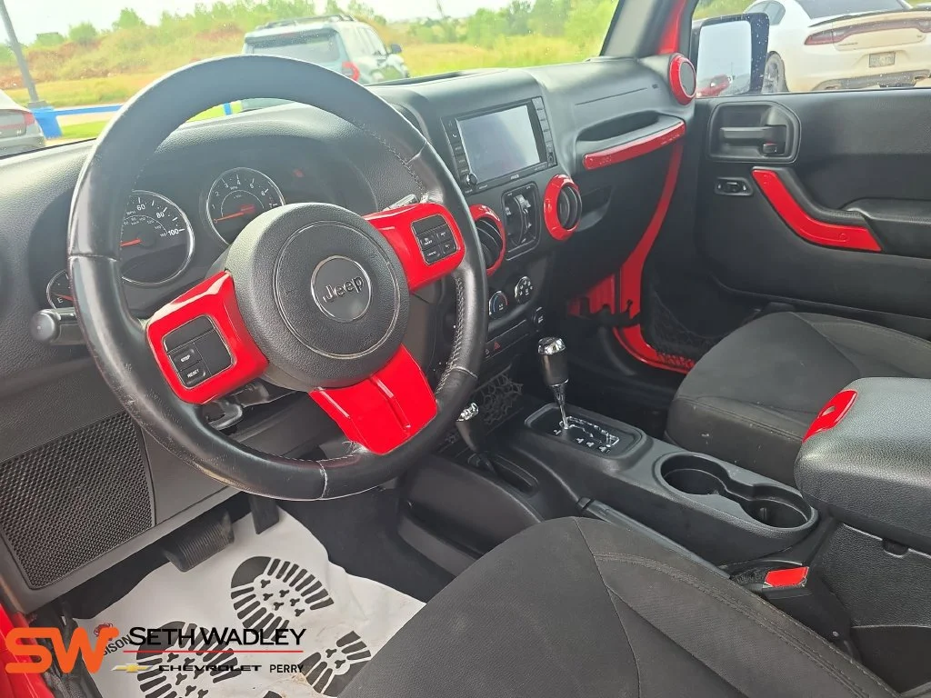 Used 2015 Red Jeep Sport image 15