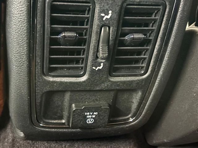 Used 2018 Black Jeep Altitude image 12