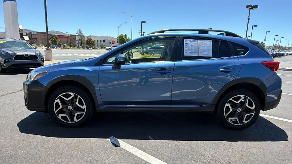 Used 2018 Quartz Blue Subaru 2.0i Limited image 6