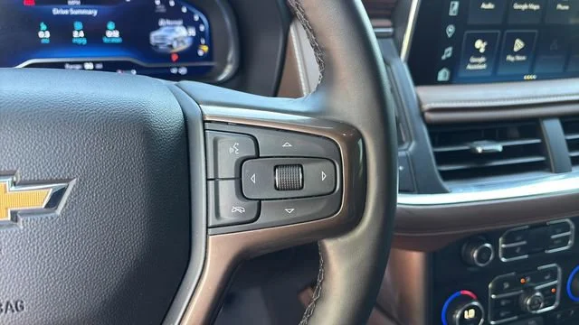 Used 2024 Iridescent Pearl Tricoat Chevrolet High Country image 24