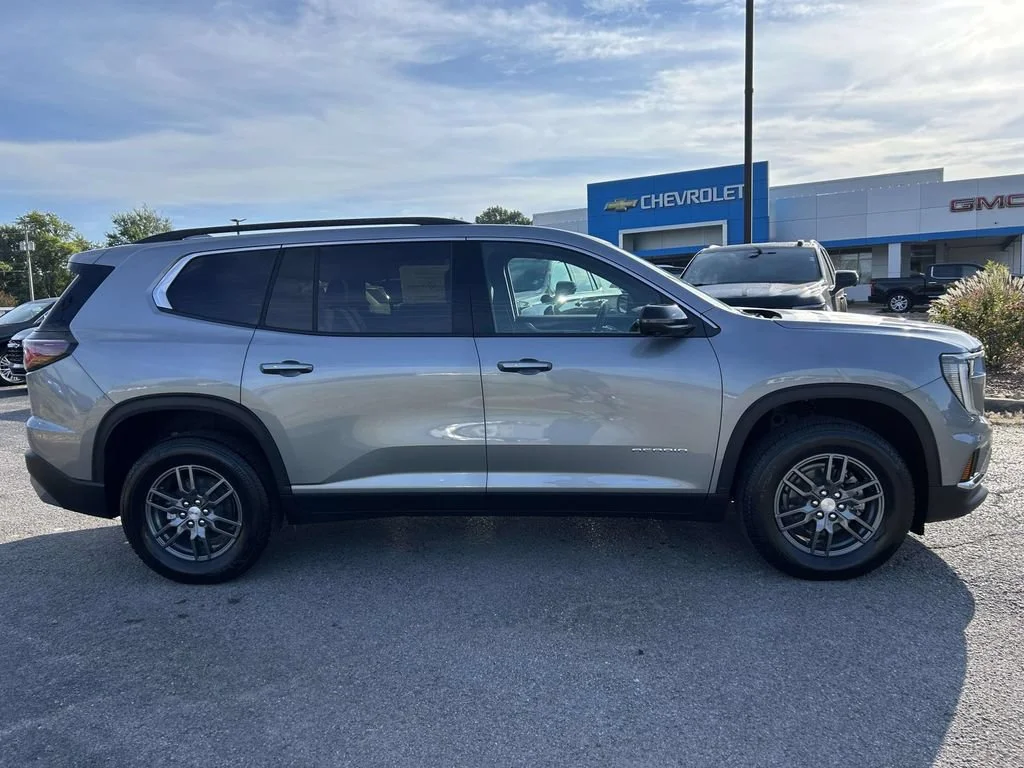 New 2027 Sterling Metallic GMC Elevation image 2