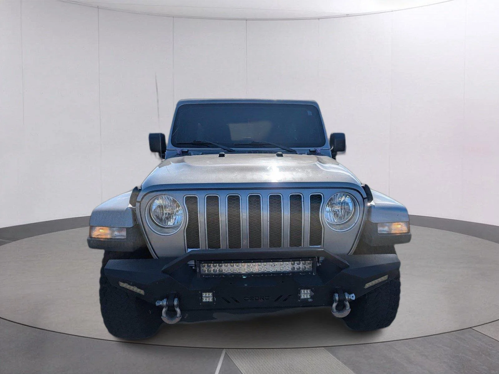 Used 2020 Billet Silver Metallic Clearcoat Jeep Sahara image 10