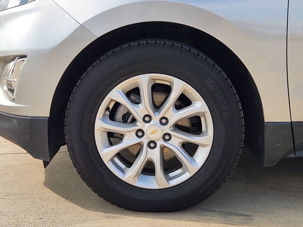 Used 2018 Silver Ice Metallic Chevrolet LT image 12