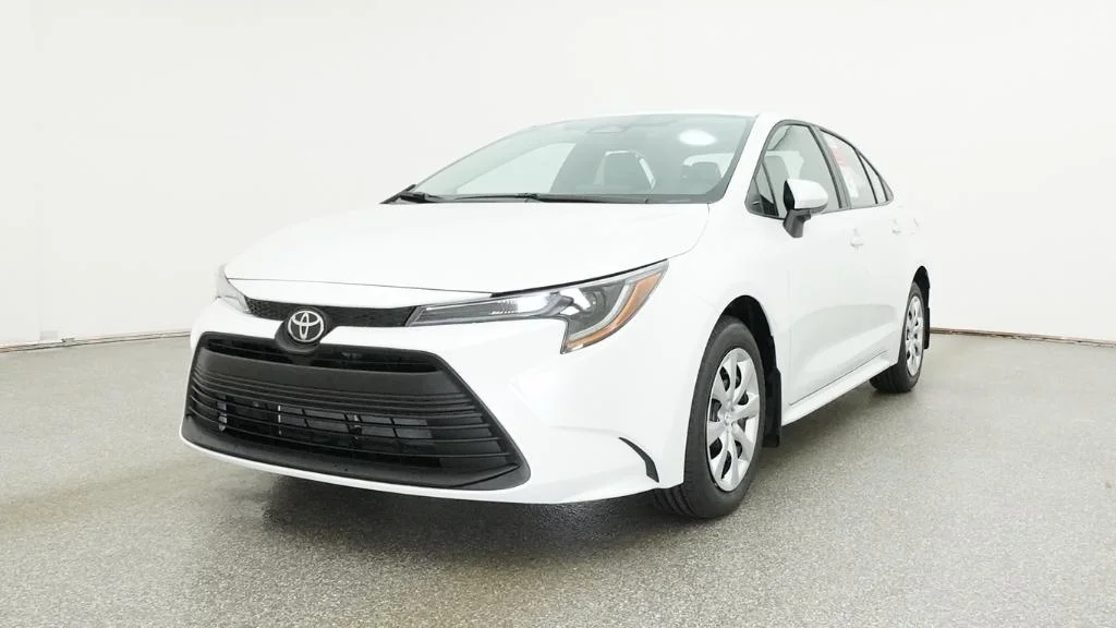 New 2026 Wind Chill Pearl Toyota LE image 27