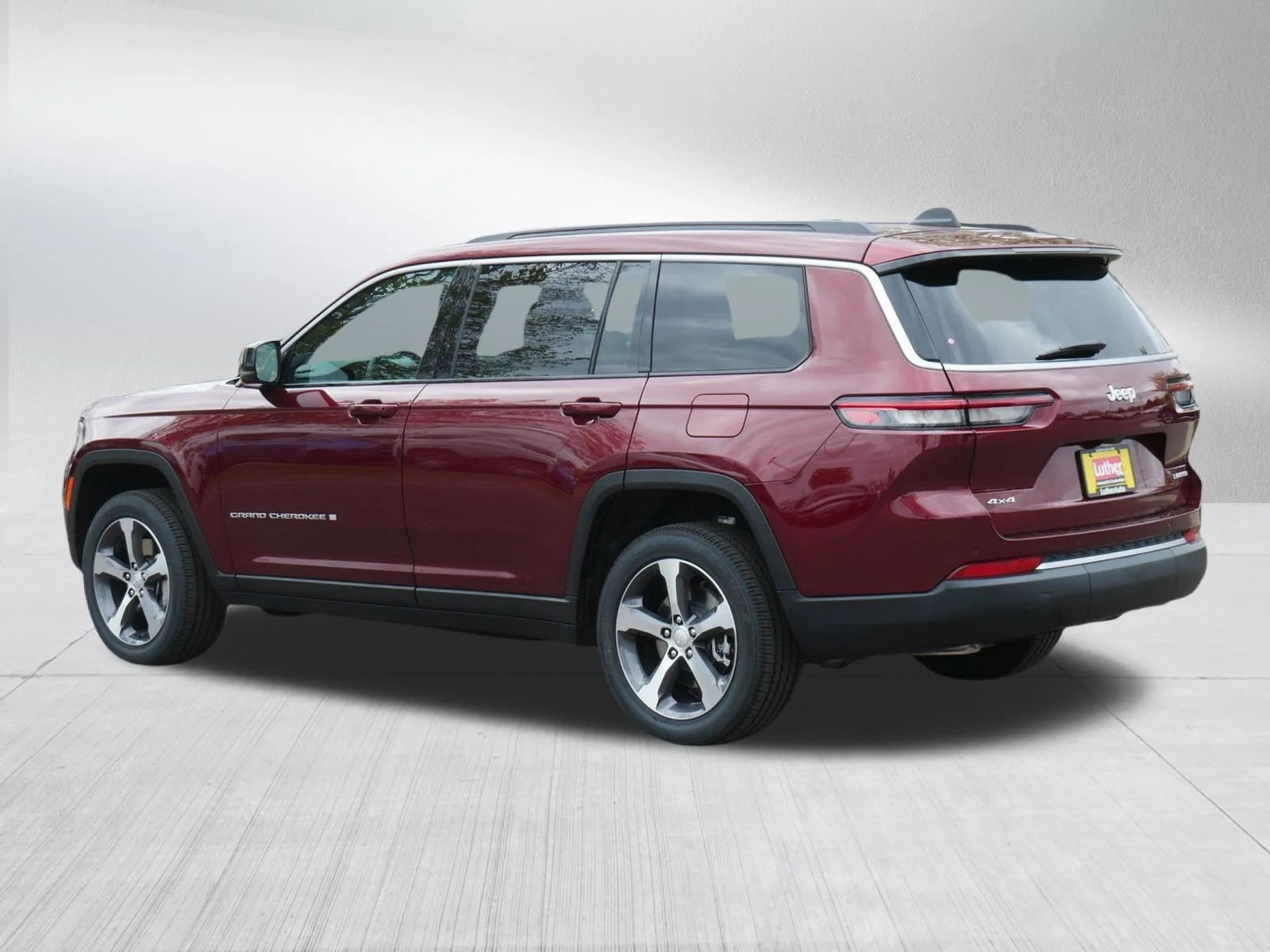 New 2026 Velvet Red Pearl-Coat Exterior Paint Jeep Limited image 5