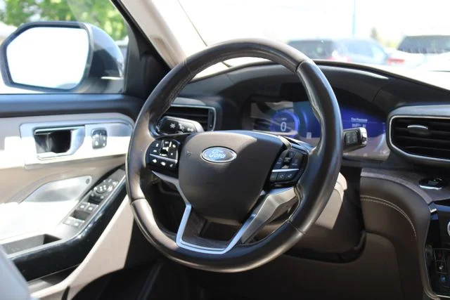 Used 2021 White Ford Platinum image 20
