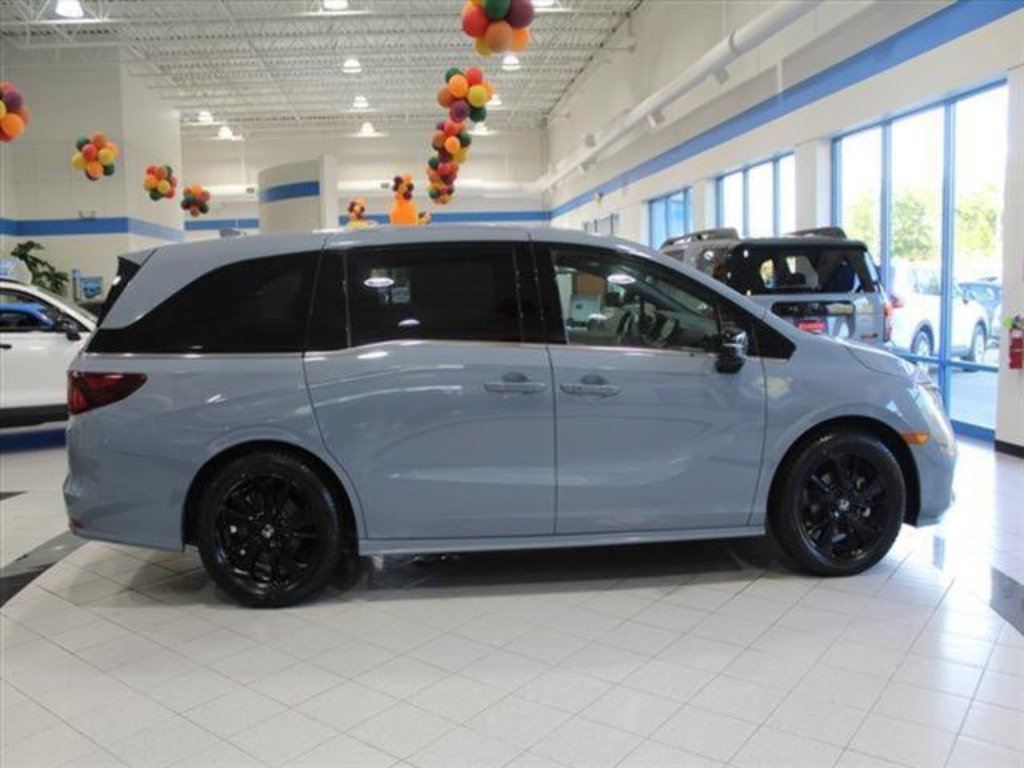 2023 Honda Odyssey SPORT - Photo 4