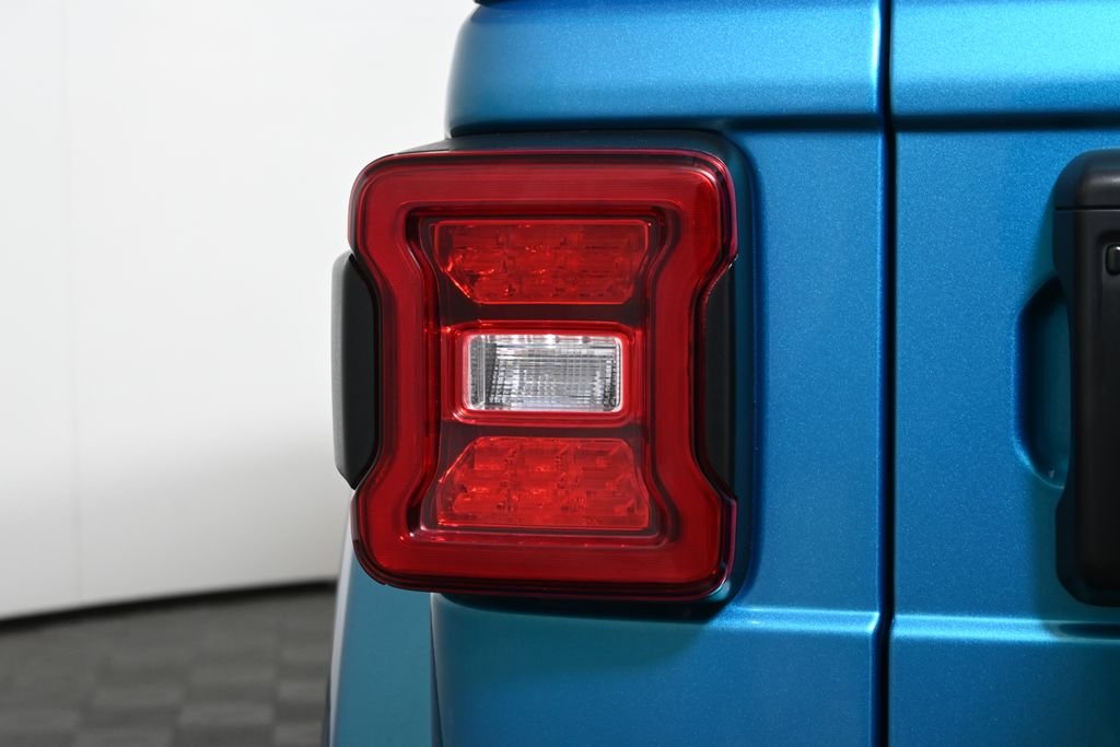 2024 Jeep Wrangler 4-Door Sahara - Photo 12