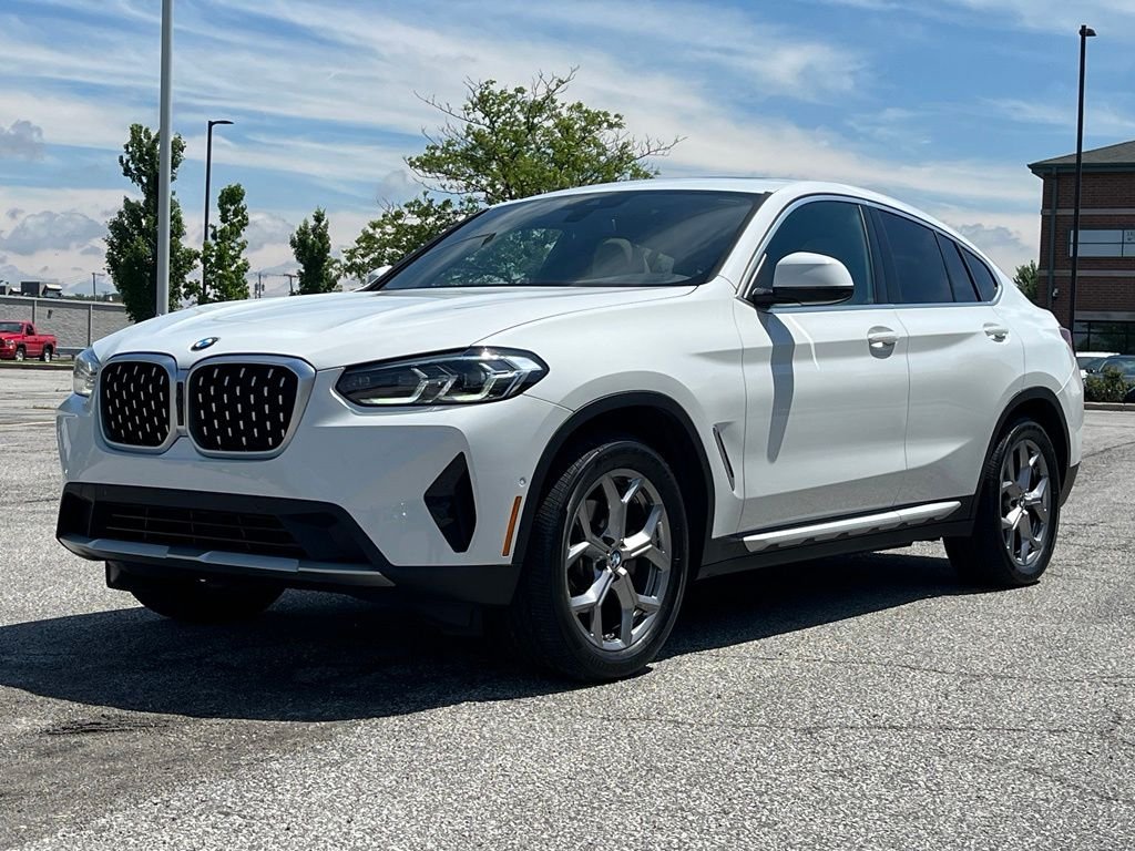 Certified Used 2025 Alpine White BMW xDrive30i image 6